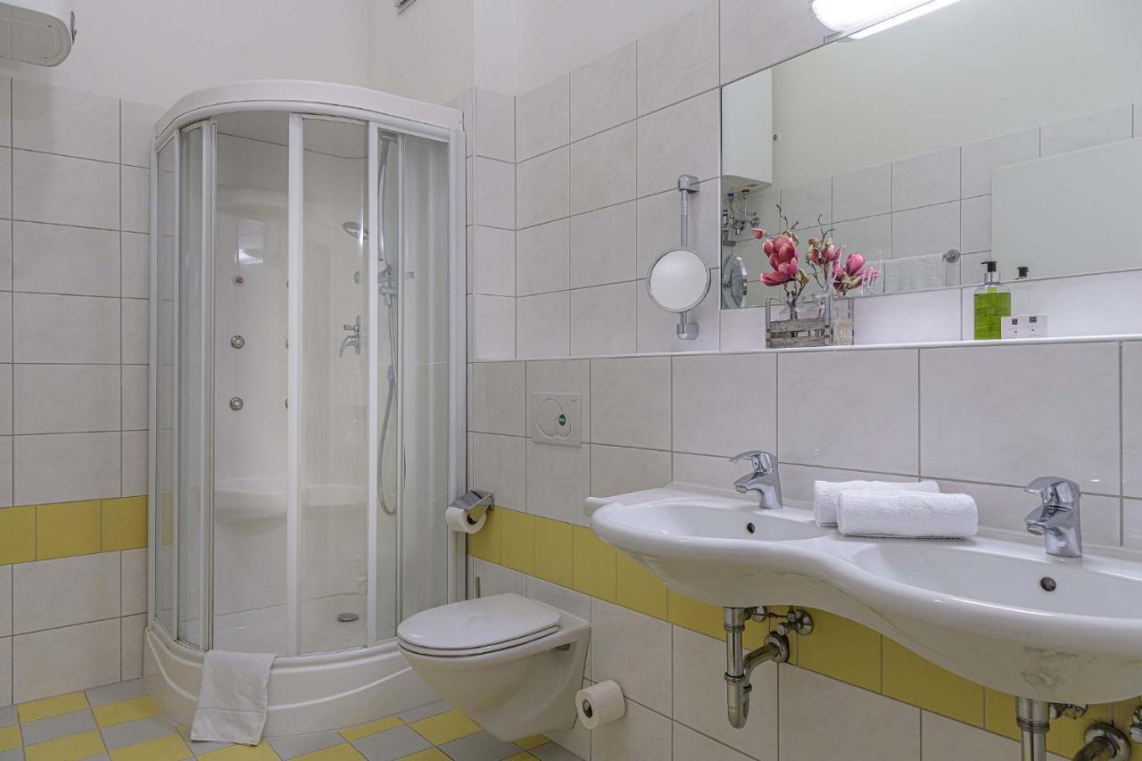 Alpenparks Apartment & Ferienresort Rehrenberg Viehhofen Eksteriør bilde